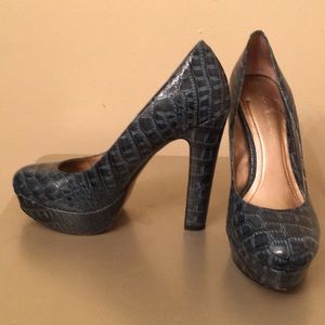 BCBG ENERATION Blue High Heel 4 1/2”